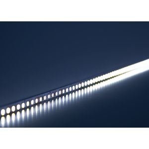 ������������ LED ����� Feron LS501, 120SMD(2835)/� 11��/� 24V 5000*8*1.22�� 6000�